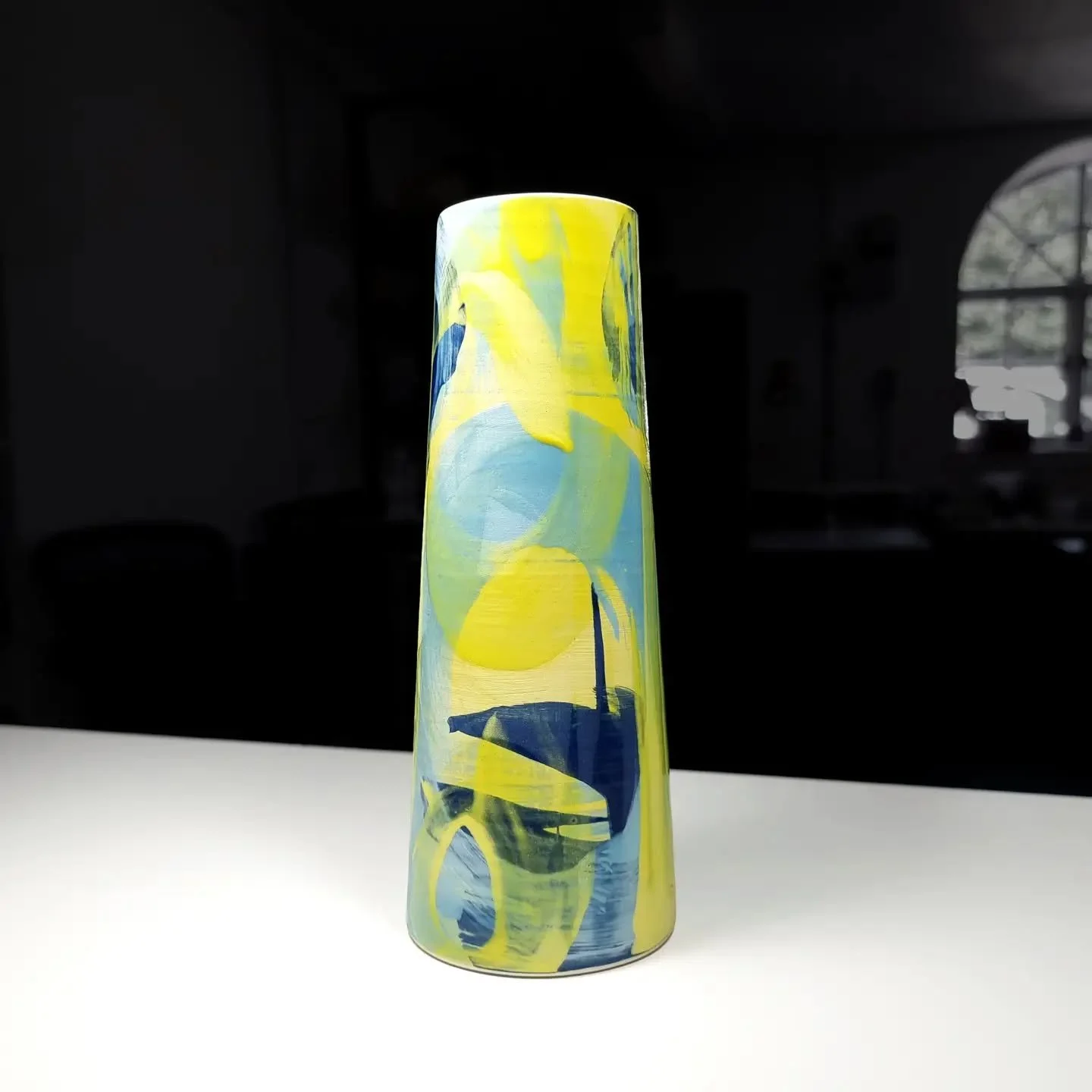 Another favorite ceramic stem vase of mine in the new "Summer Colour 2026" exhibition at Cameron Contemporary Art, Brighton &amp; Hove, East Sussex.

Hope you can all go take a peek 🙏 Lots of Love xxx Ro xxx

@cameroncontemporary
"Our