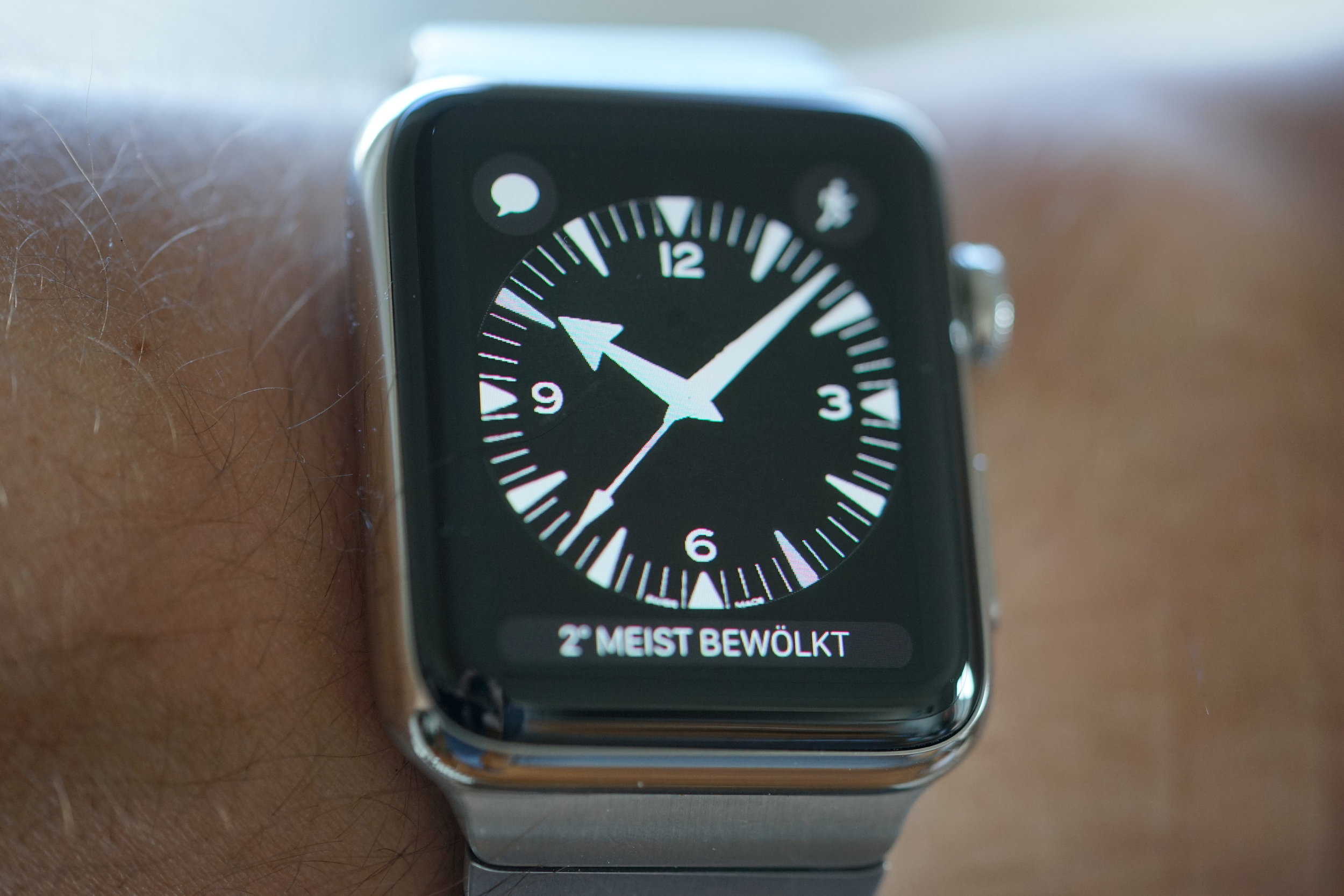 Third-party Watch Faces For Apple Watch: About Damn Time Or A Can Of Worms?  — zeiPAD