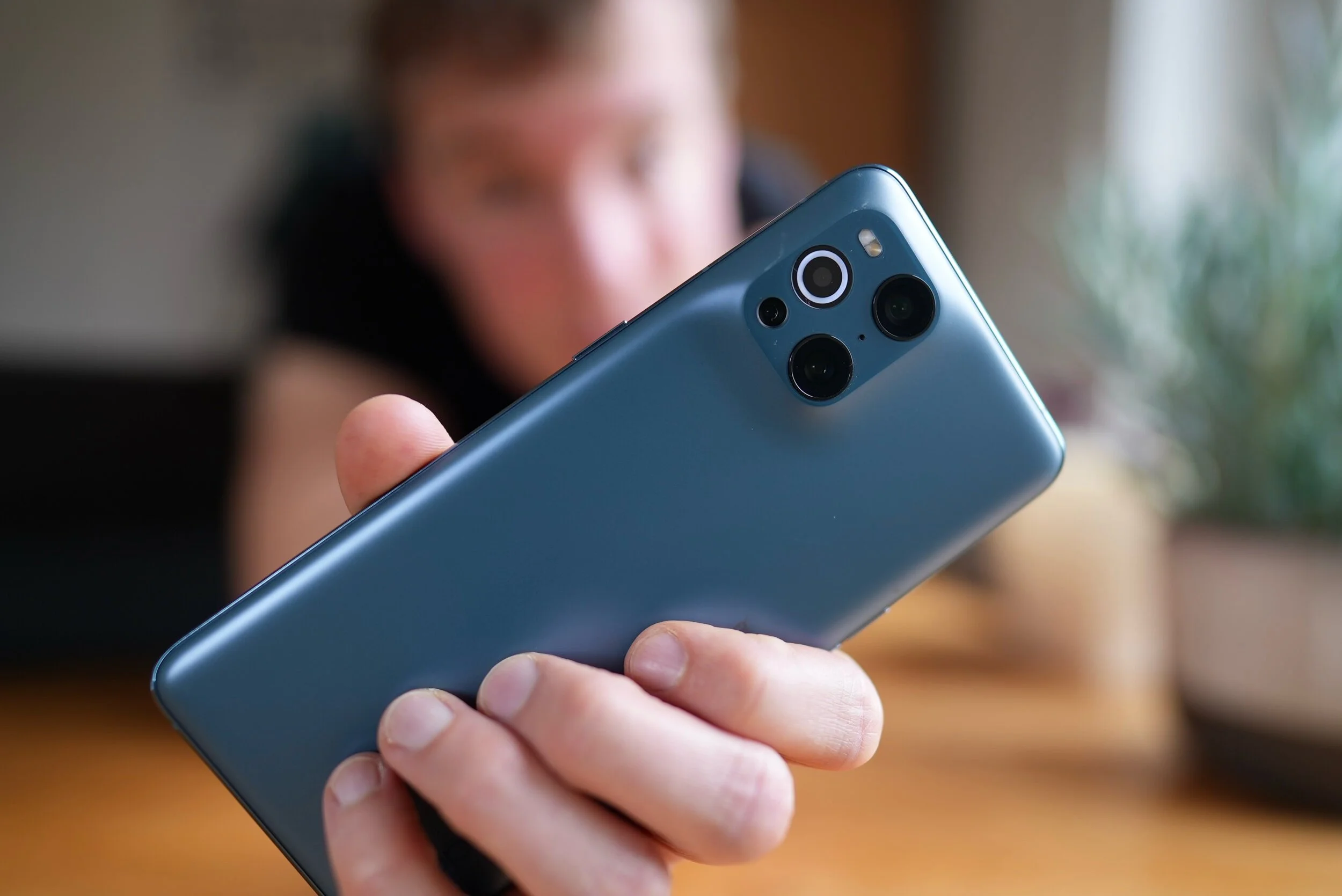 Oppo Find X3 Pro vs. iPhone 12 Pro Max vs. Galaxy S21 Ultra