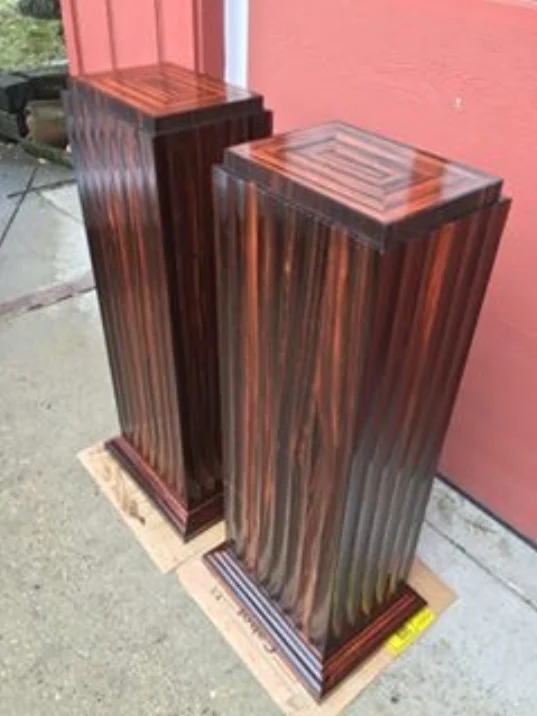 INTERIOR PEDESTALS IMG_3402.JPG