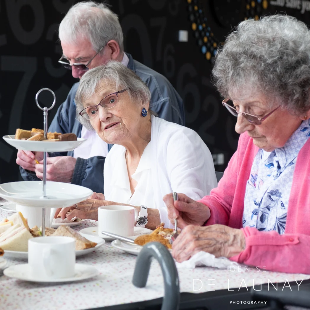 Contact the Elderly Tea A2+B-9.jpg