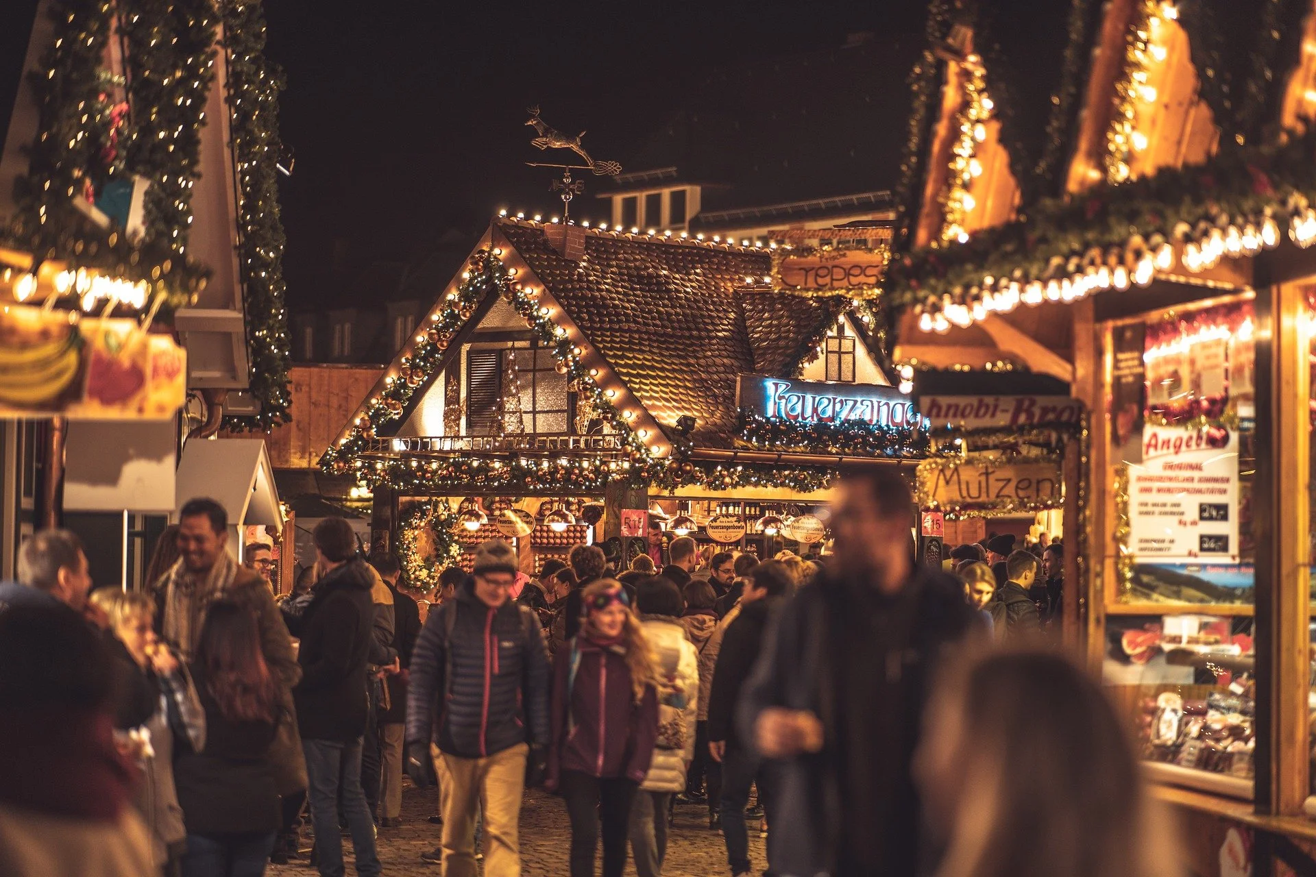 Christmas market at night in Frankfurt