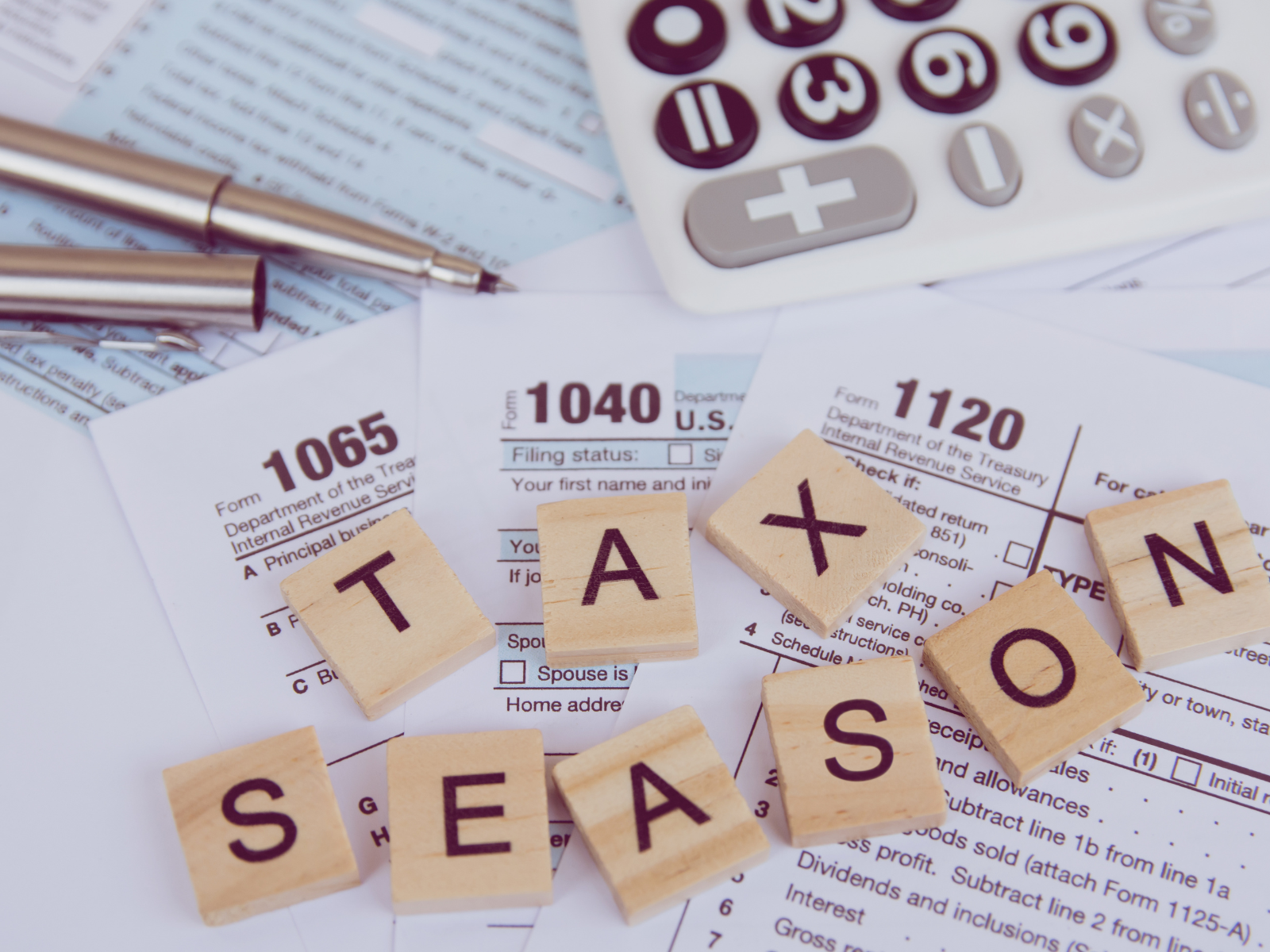 Navigating Tax Season: Should You DIY or Seek Professional Help?