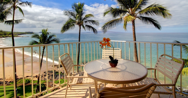 lanai copy.jpg
