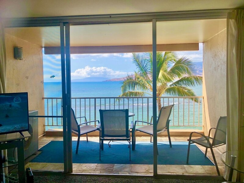 lanai oceanview.jpg