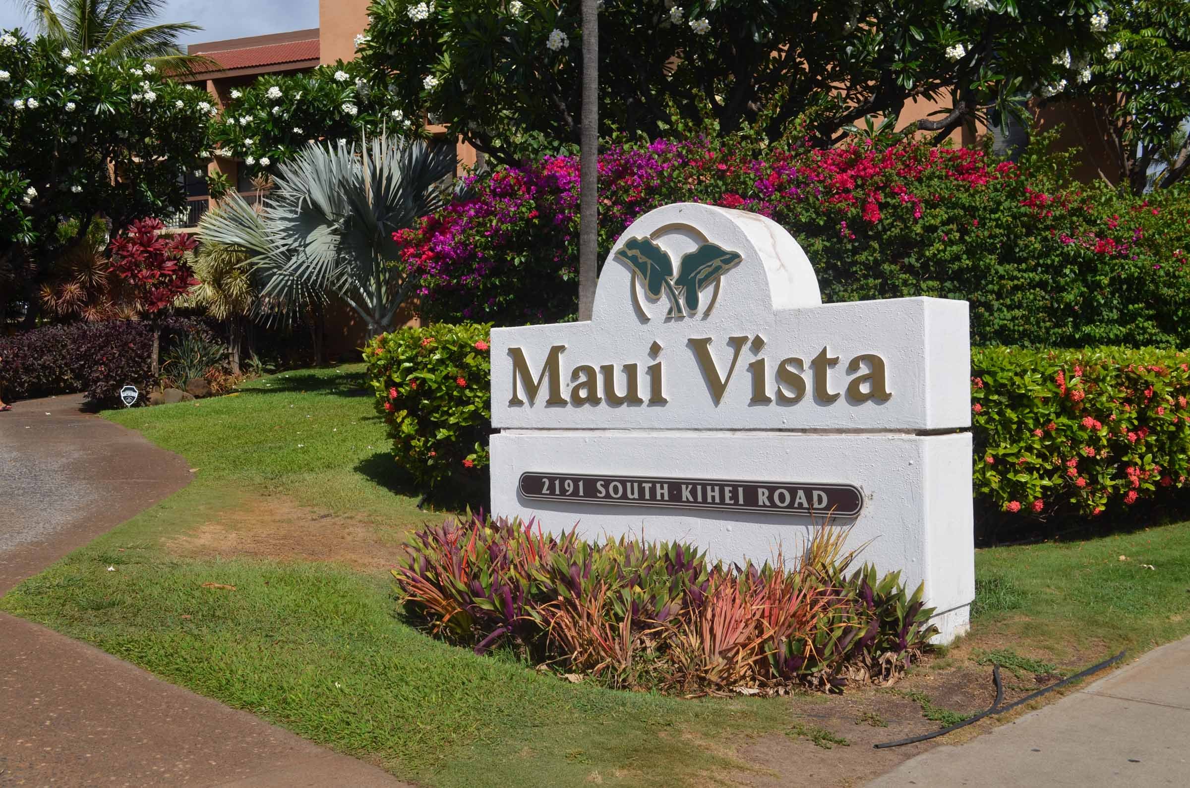 Maui Vista sign (078) Peg.jpg