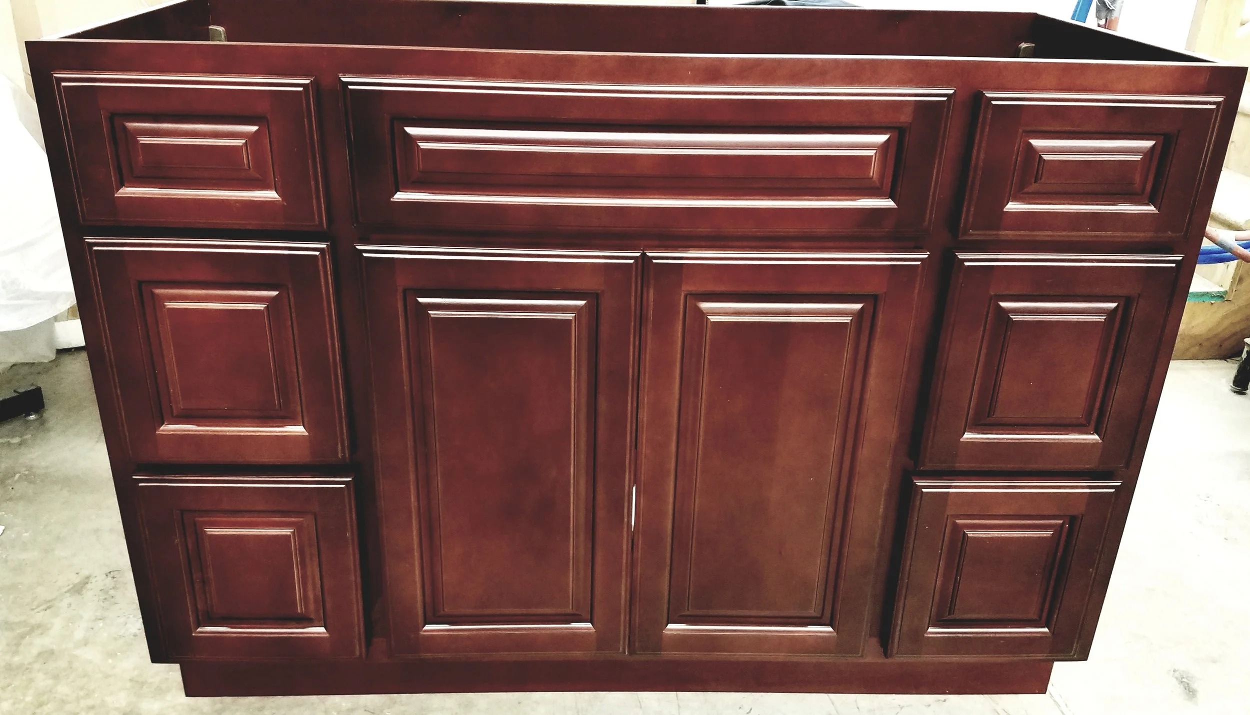 Elegant Cherry 48”