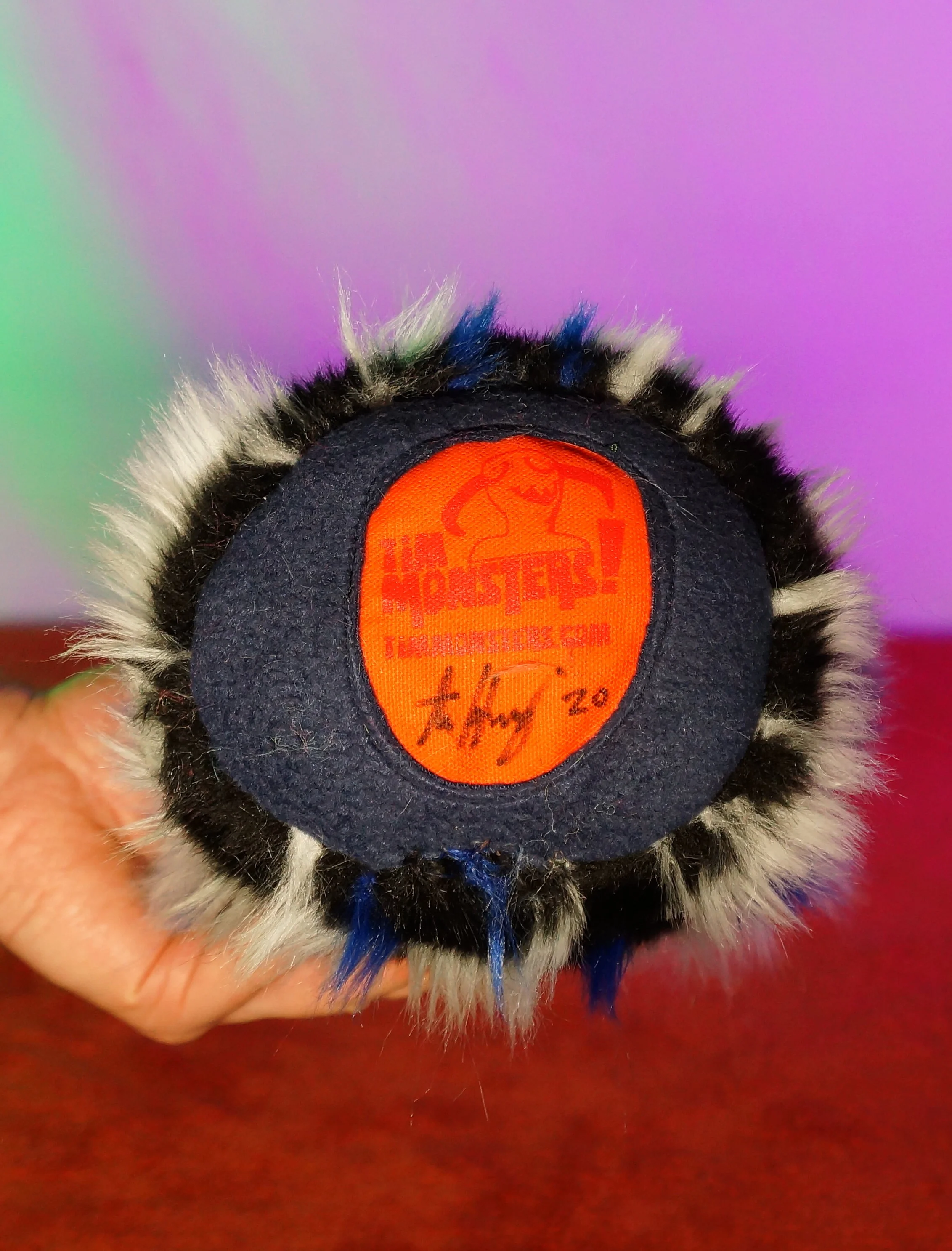 SMALL 1 EYED BLUE:WHITE:BLACK 3.JPG