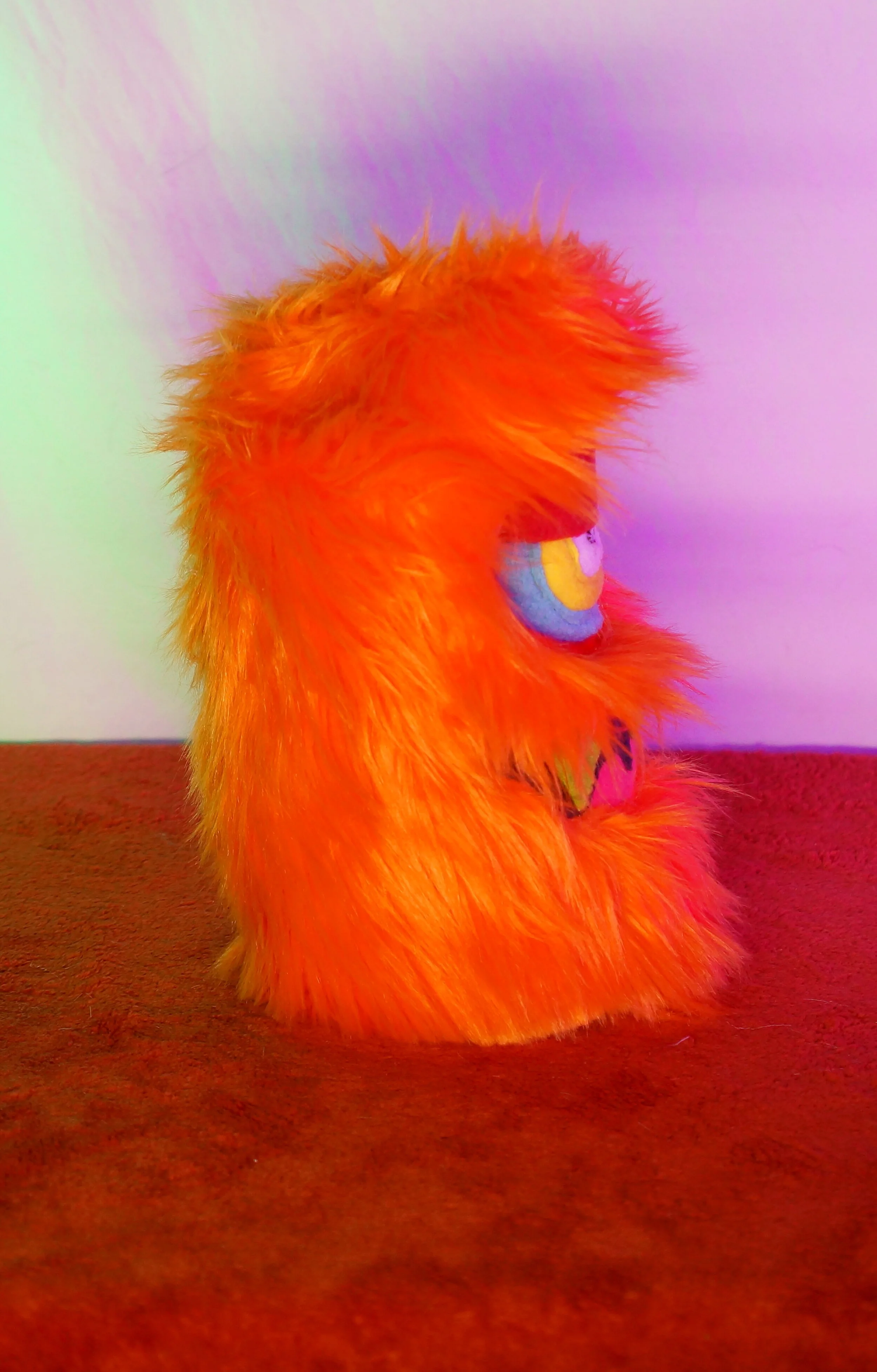 MEDIUM ORANGE 1 EYED 3.JPG