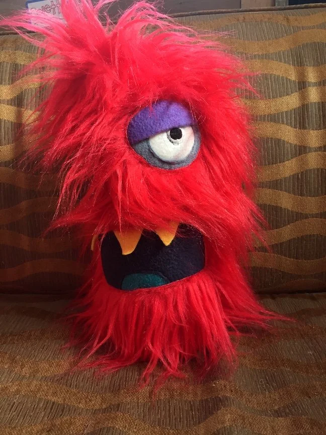 SLEEPY 2 EYE Red Medium 2.JPG