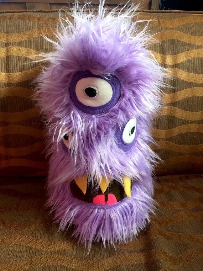 MEDIUM 3 EYED PURPLE MONSTER!
