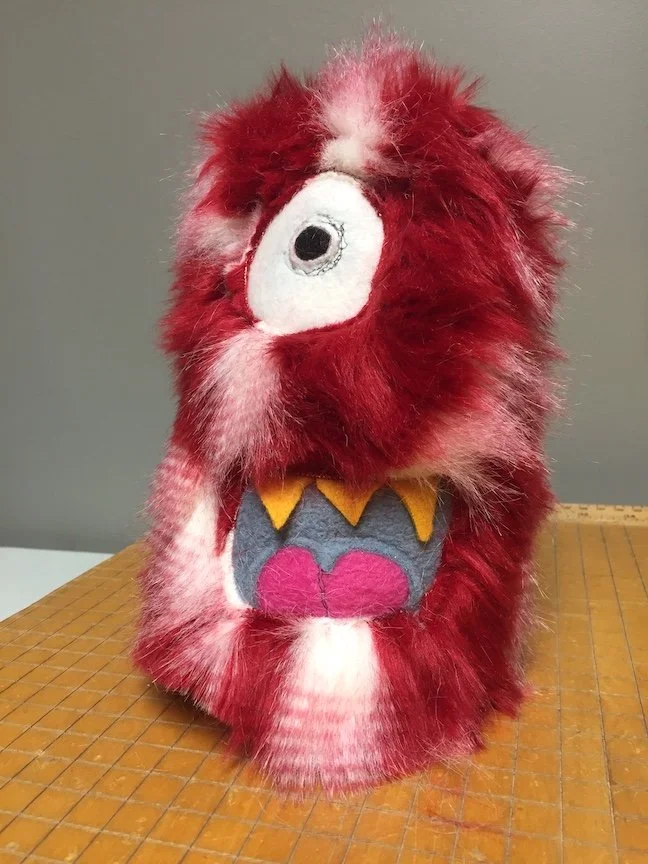 SMALL CANDY CANE FUR ONE EYED MONSTER WITH MOUTH