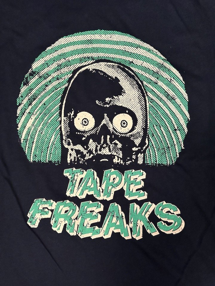 TAPE FREAKS SKULL T-SHIRT GREEN & TAN
