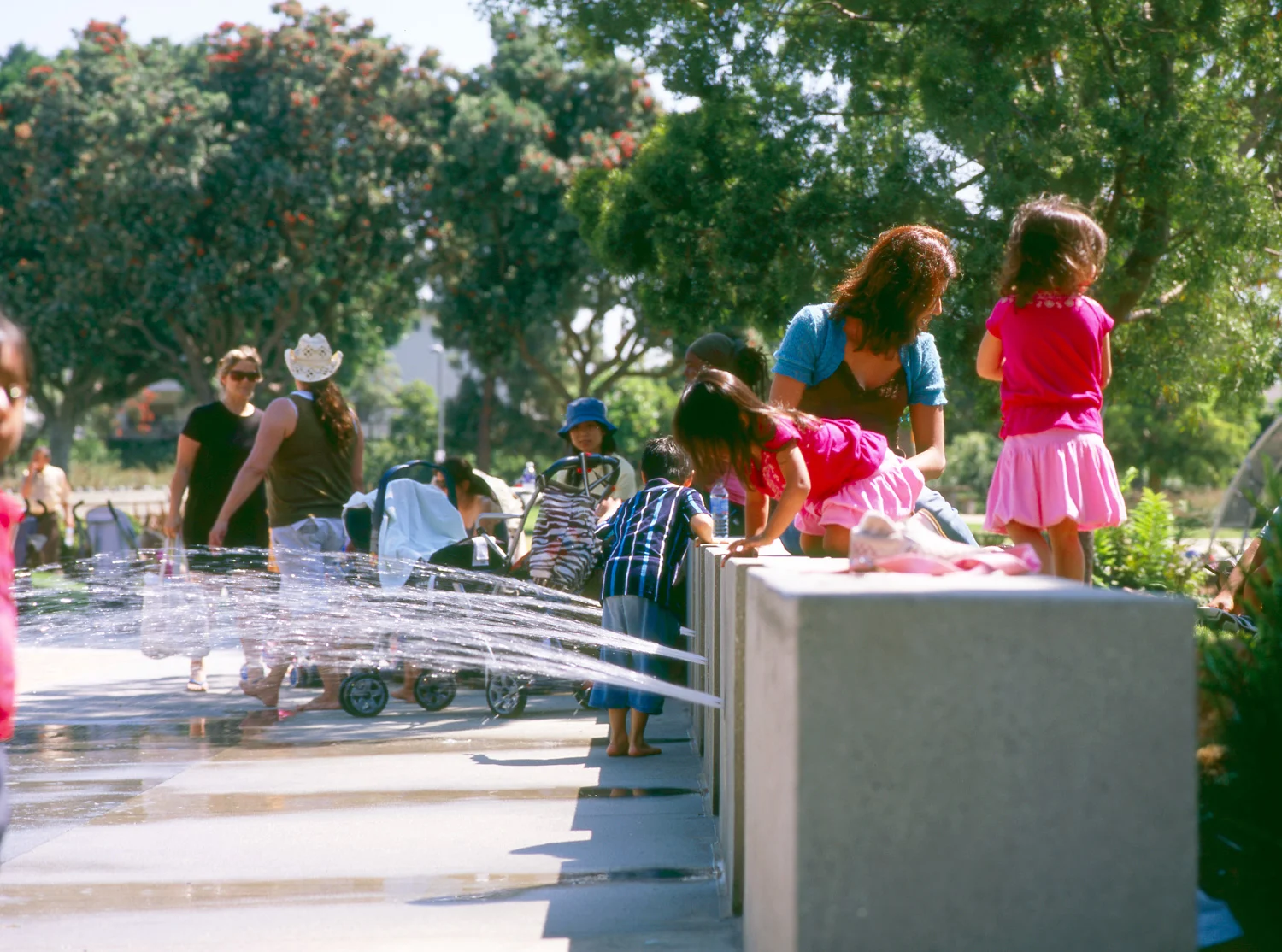 VAP-27 water play active 02.jpg