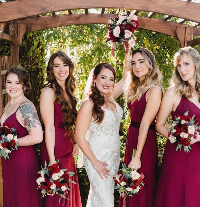 Friends who SLAY together, stay together🥀 

#longislandbridetobe #bridesmaidshair #hairstylesforbrides #librideandgroom #weddinghairstyle #bridalbraids #bohobride #redhairedbride #longislandweddings #liweddings #bellmorehairstylist #lihairstylist #b