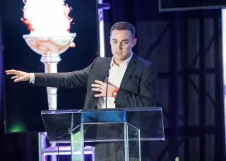 Collin Henderson is the creator and founder of Project Rise. Project Rise is a platform to uplift and inspire people to be the best version of themselves.
