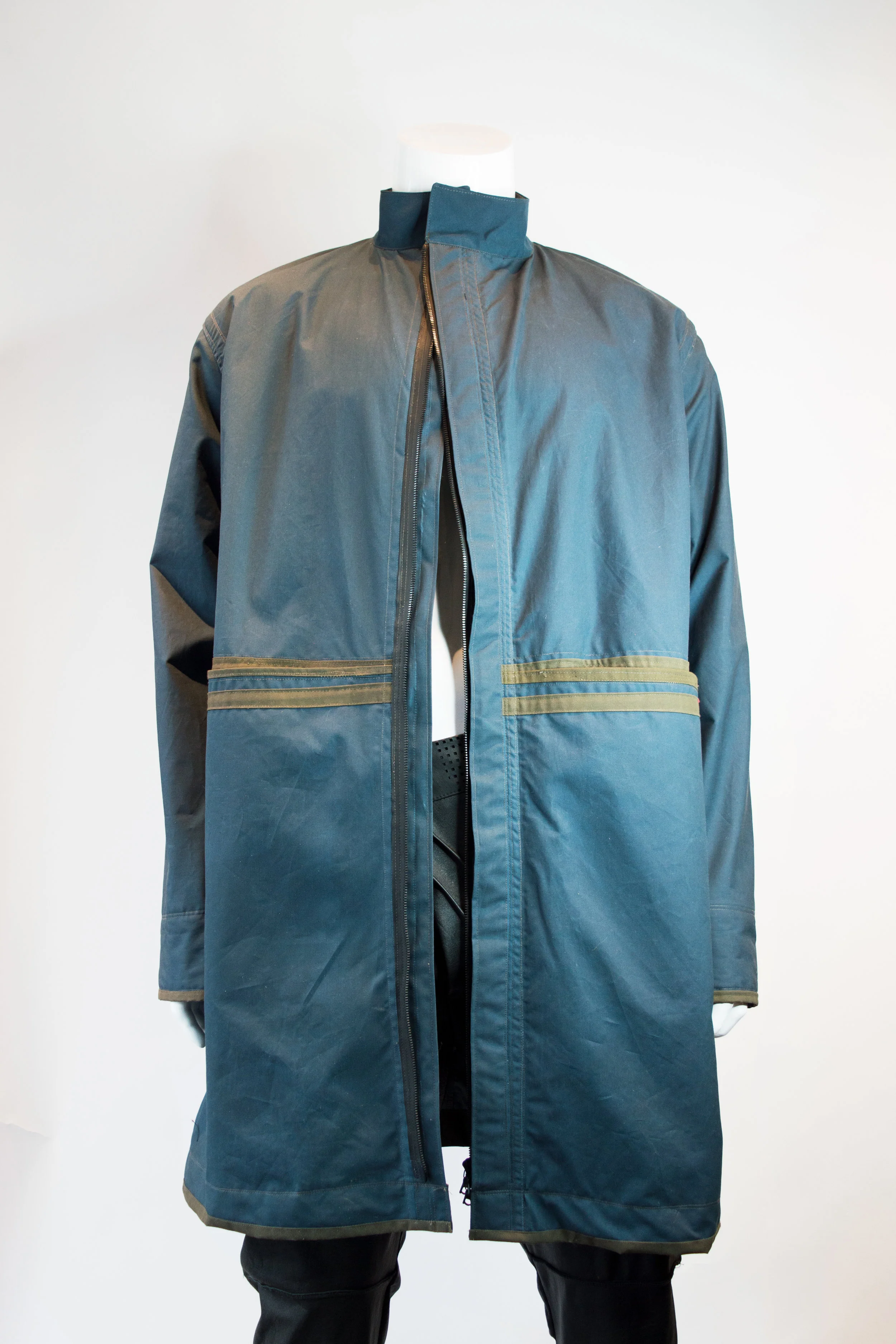 bluewaxed_jacket_F1.jpg
