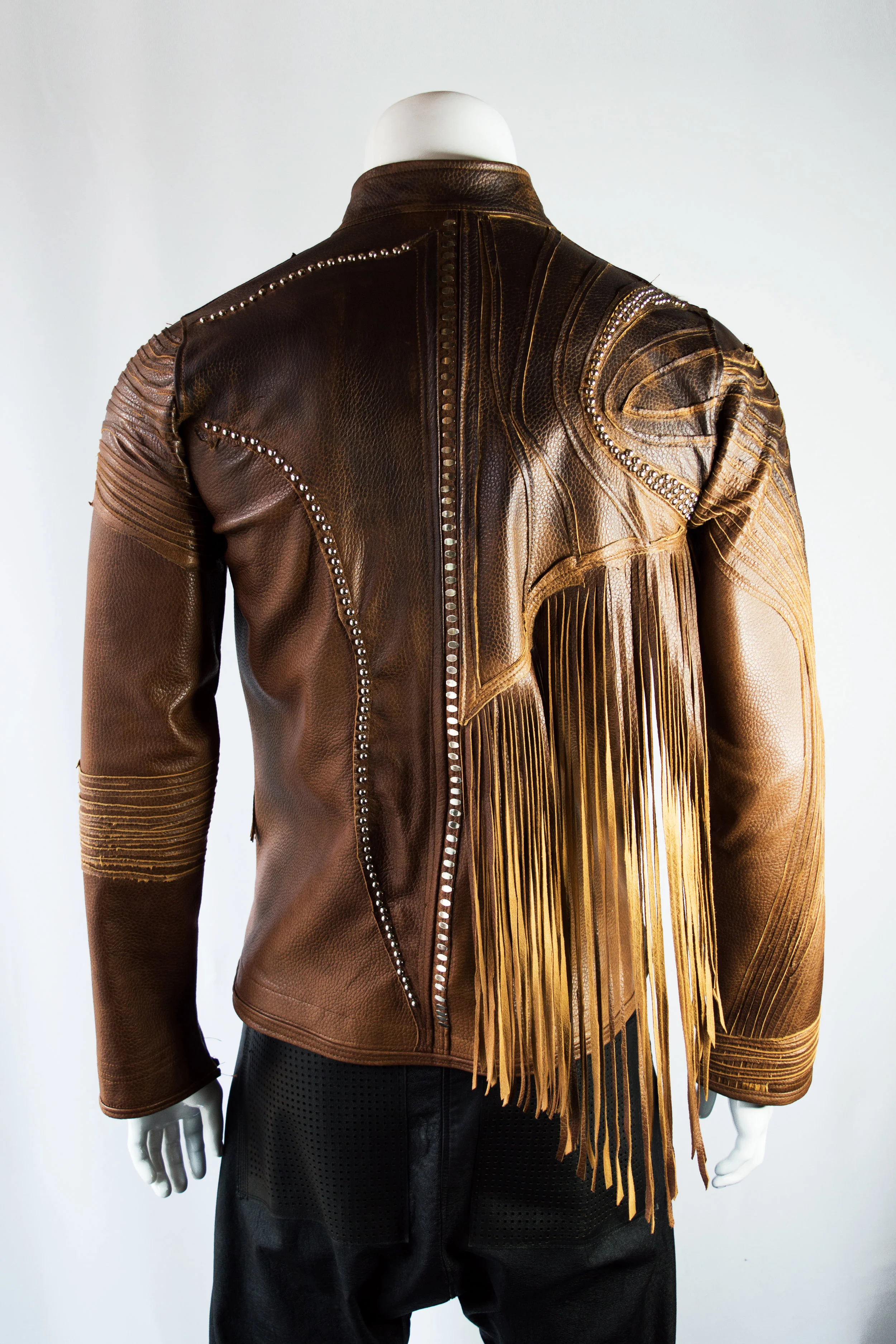 cowhidefringe_jacket_B.jpg