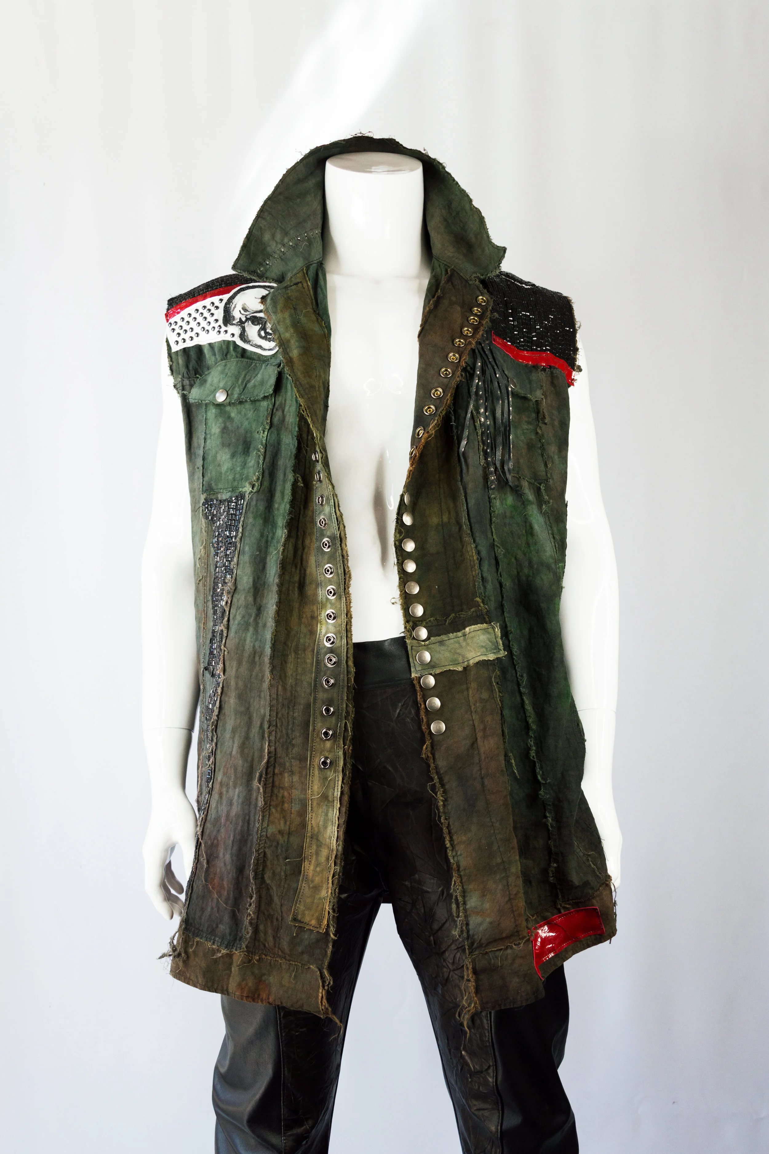 skull_vest_F3.jpg
