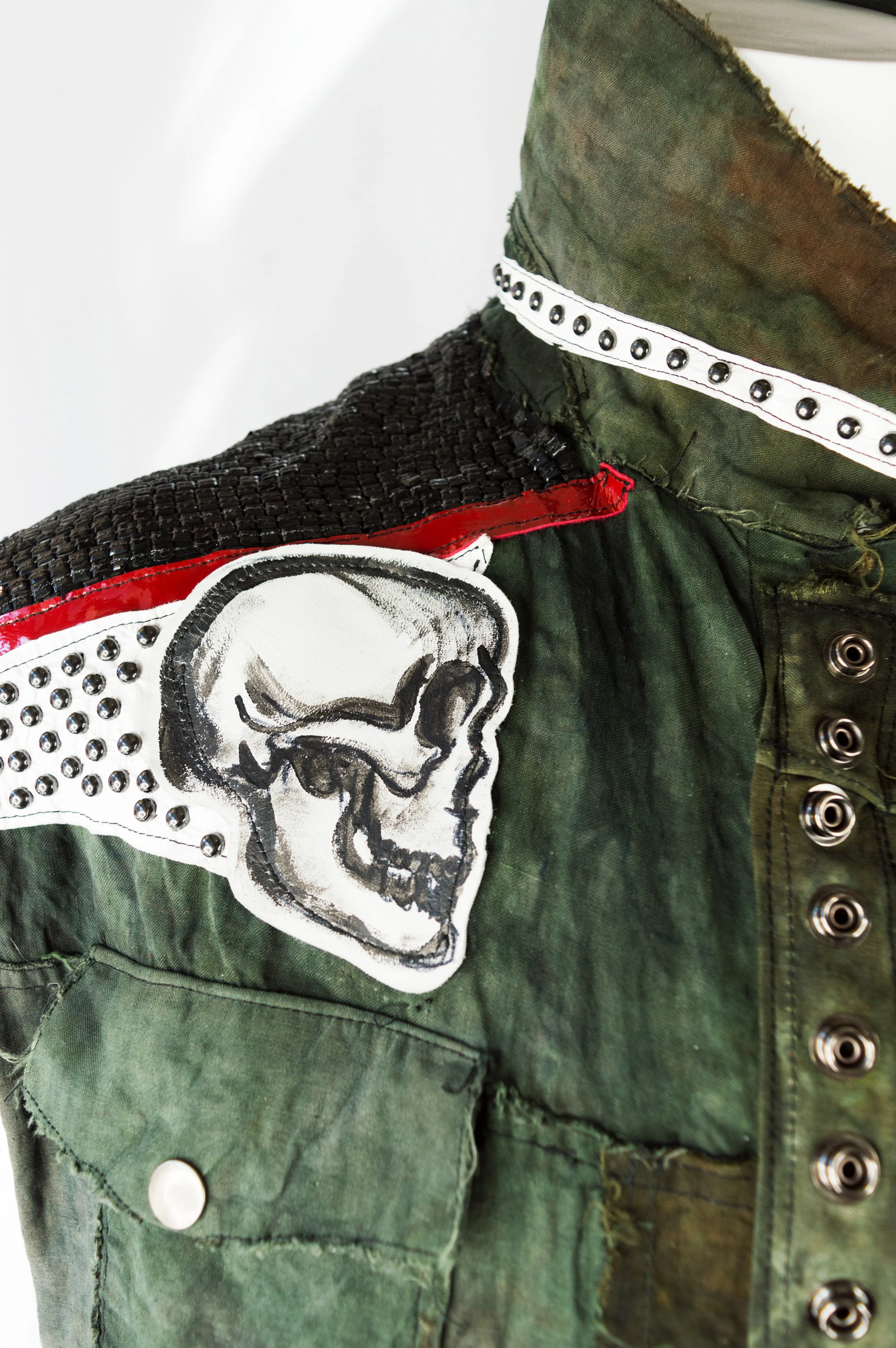 skull_vest_C1.jpg