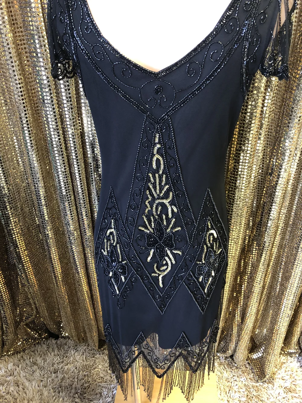 green emerald velvet dress Black & Gold Roaring 20s Flapper Dress – 1920s Mable Gatsby Party Dress Outfit main image 0