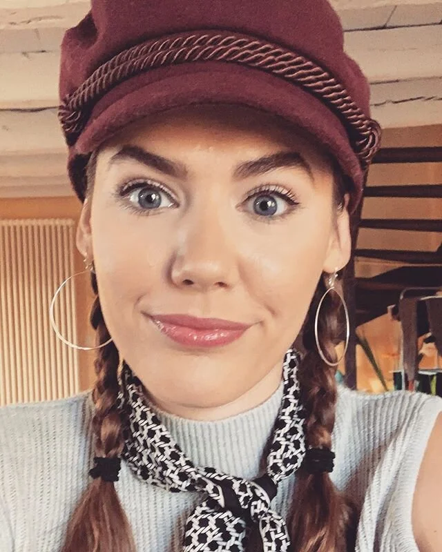 Bonjour!

I&rsquo;ve been a little quiet lately, but it&rsquo;s only because I&rsquo;ve been stuffing my face with cheese, wine and pain au chocolat! 🧀🍷🥐 I can&rsquo;t believe it&rsquo;s already been almost two months since I arrived in Europe. It