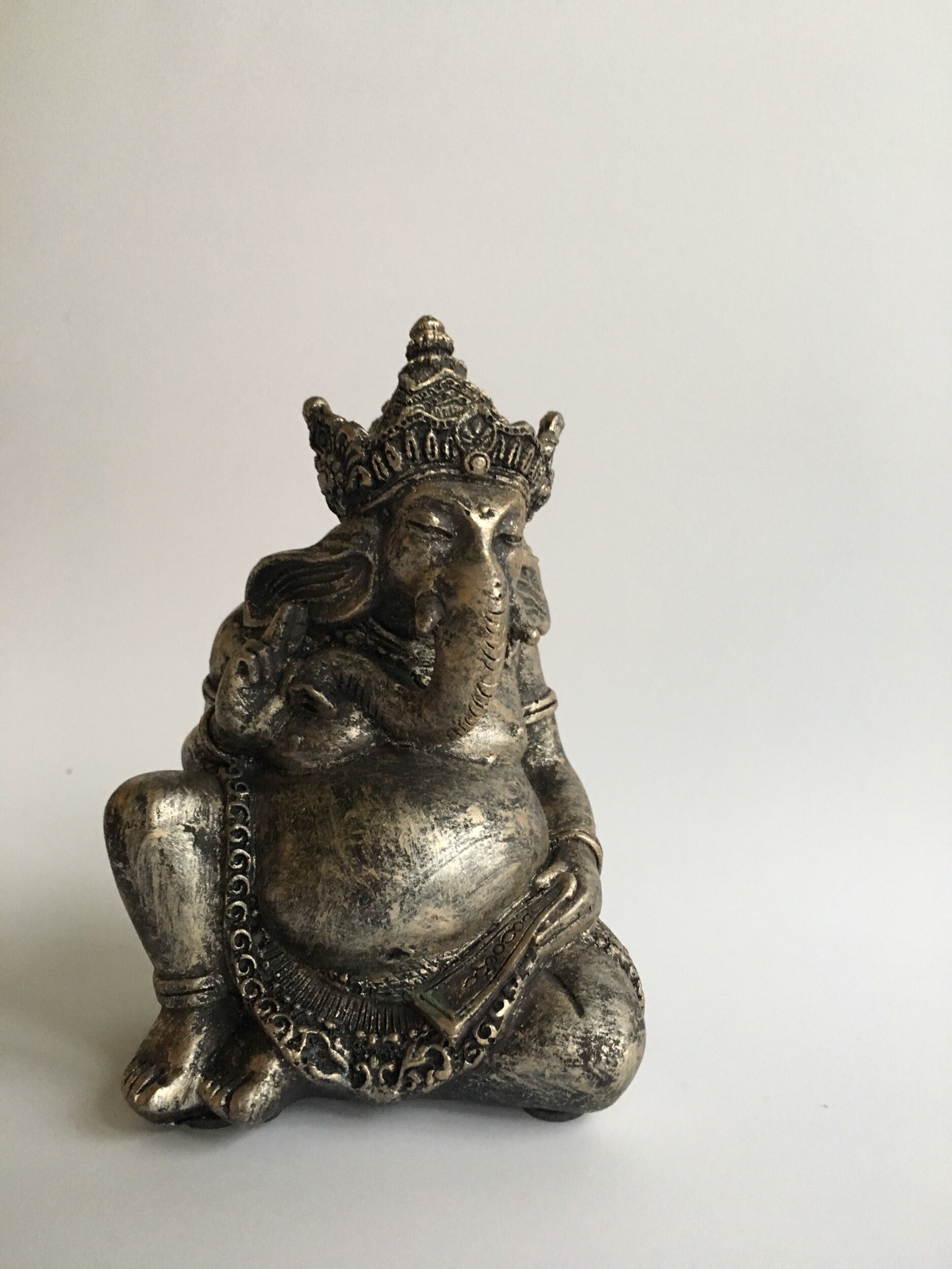 5 Reasons Spiritual Folks Need Hydrosols