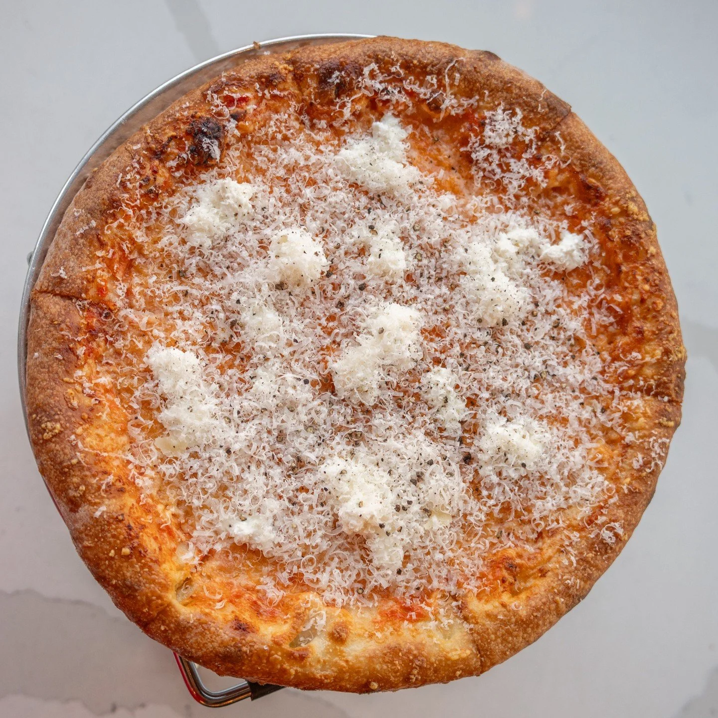 Here to help you get your bar Vetti pizza night order ready! 🍕 

Four Cheese ➡️ Margherita ➡️ Fancy Pepperoni