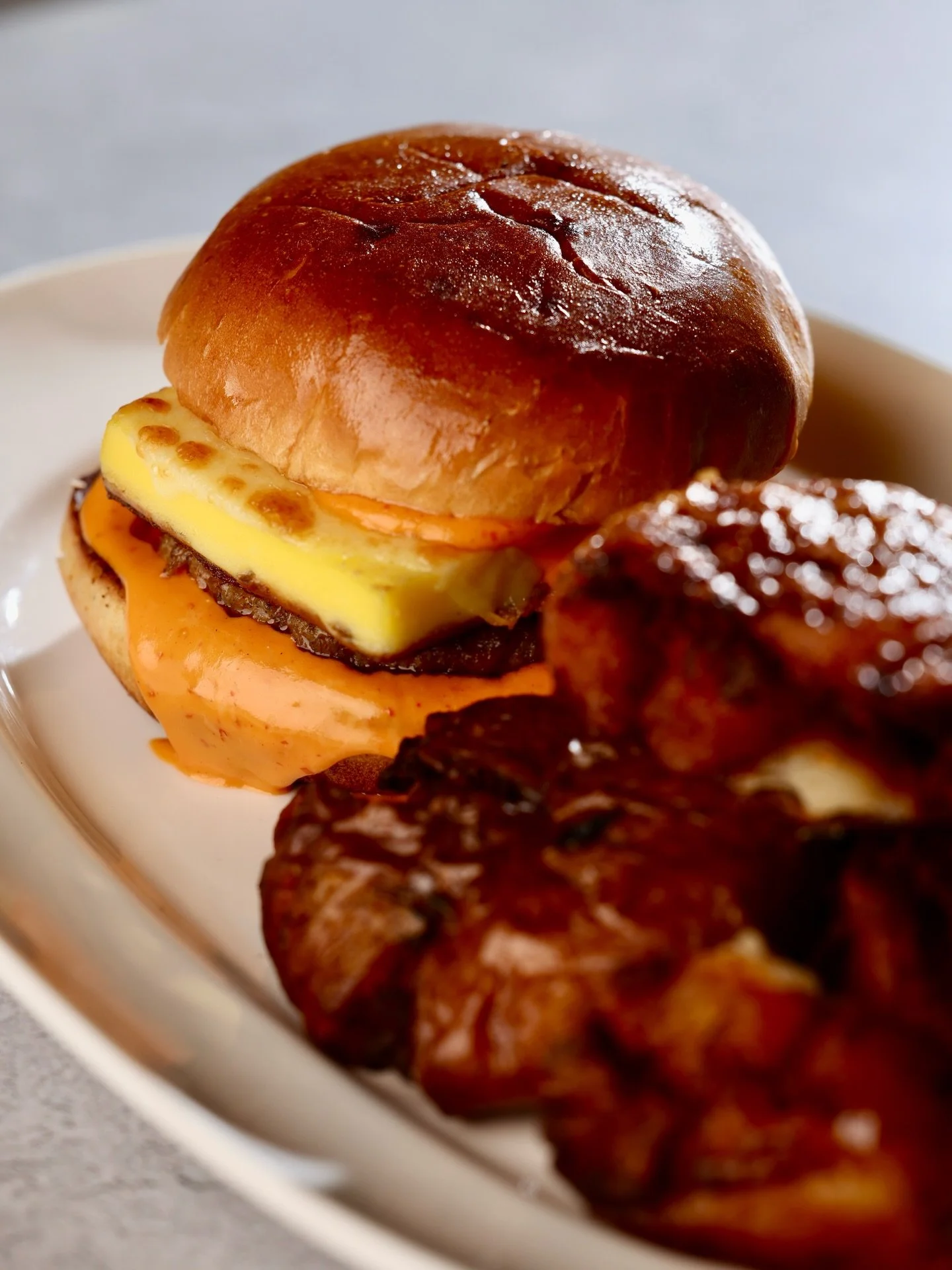 The McVetti is our answer to the question of what a quick, honest breakfast should look like when you have access to the best farms in the Ohio Valley.

We use an egg custard from 3D Valley Farm on a soft potato bun, then let you decide if the mornin