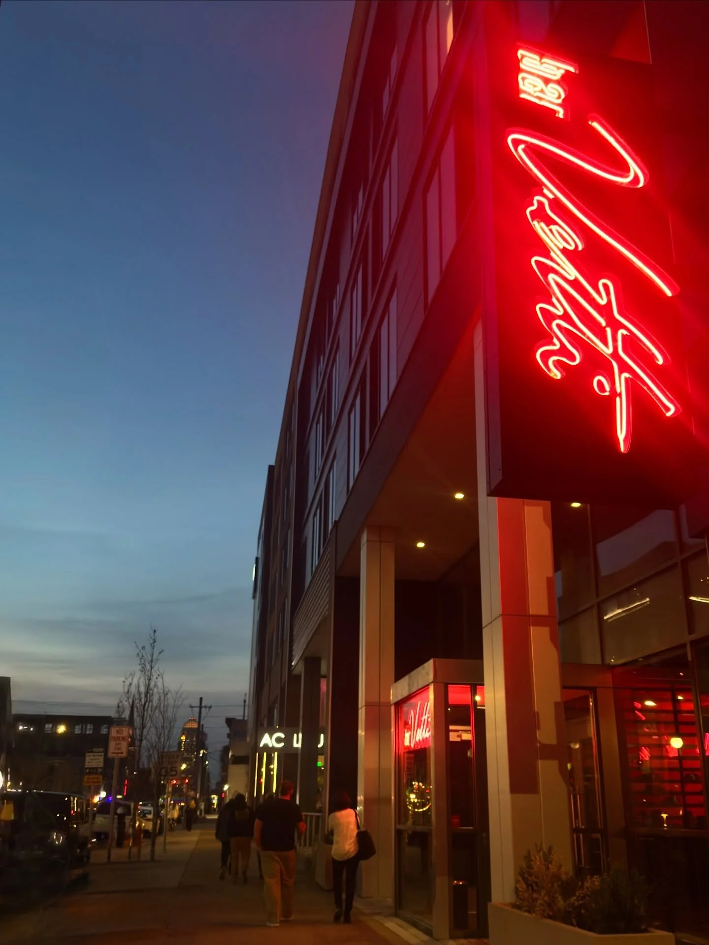 Nulu shifts once that neon hits the sidewalk. We&rsquo;re here for anyone looking for a spot that&rsquo;s sophisticated but still feels &ldquo;a casa.&rdquo;

Every night.