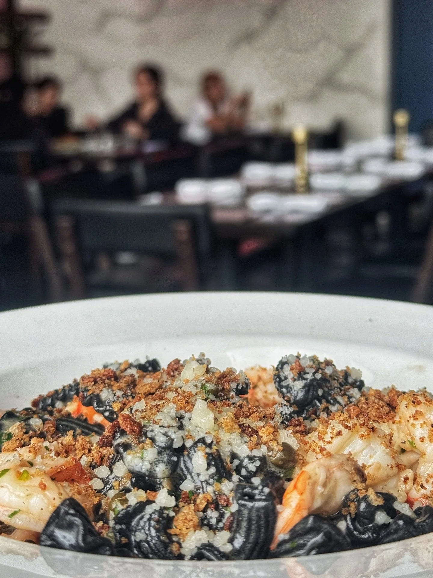 The jet-black color of our Creste di Gallo comes from squid ink, an ingredient traditionally used by Italian coastal cooks to add a deep, briny saltiness to pasta without overpowering the seafood. We extrude these curved &ldquo;cockscomb&rdquo; shape