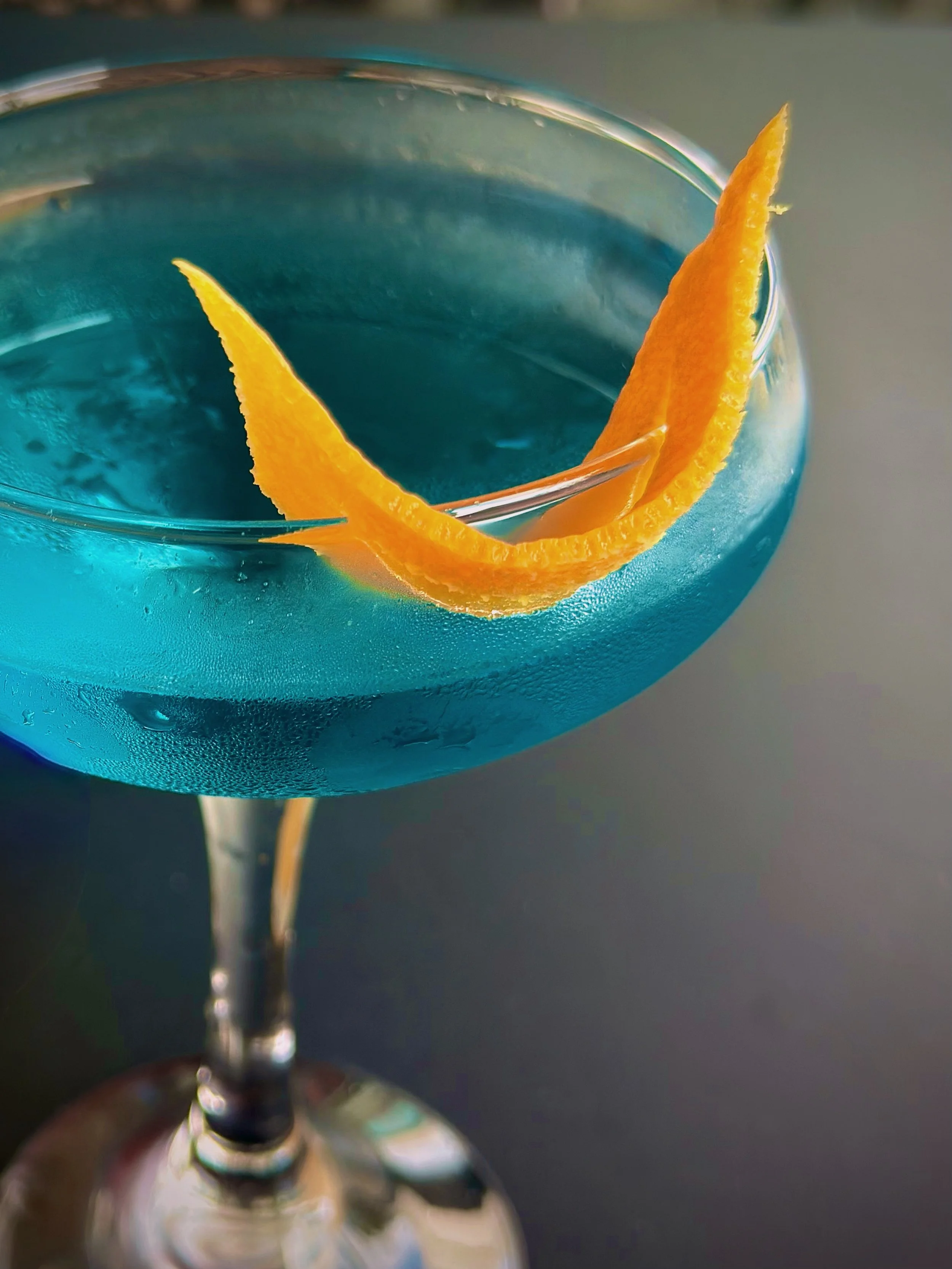 Pouring tonight in honor of Ferragosto: Neptune&rsquo;s Grotto.

This vibrant, sapphire-toned sip balances gin&rsquo;s sharp botanical punch with bright, zesty citrus and a whisper of pistachio on the finish. Made with Beefeater gin, Giffard pamplemo