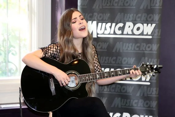 Tenille Visits MusicRow's Nashville Office