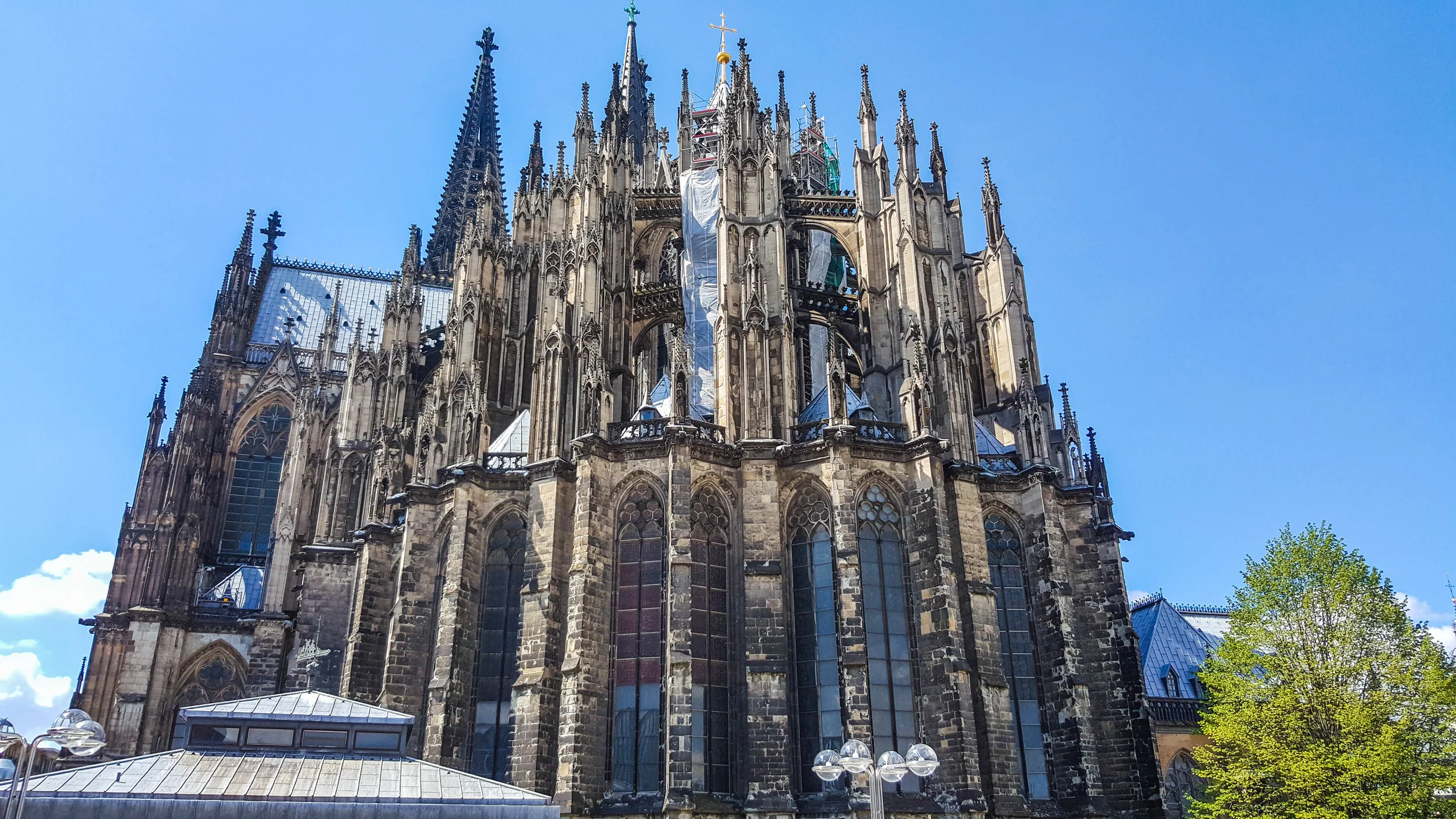 The majestic Dom (Cologne Cathedral)