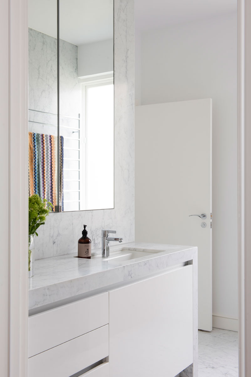 RCI-Designs-marble-bathroom-vanity.jpg