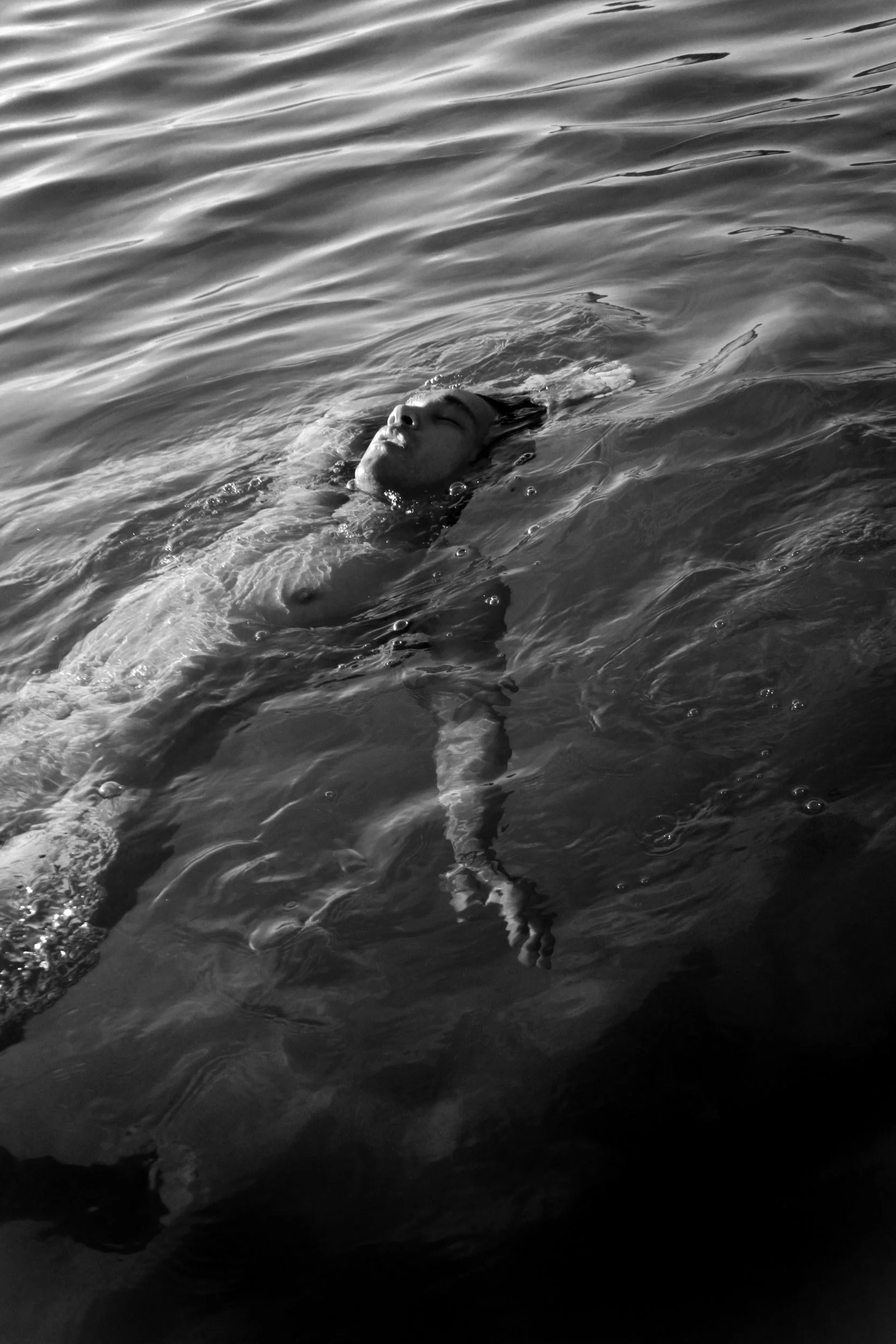 Willi-Floating-2.jpg