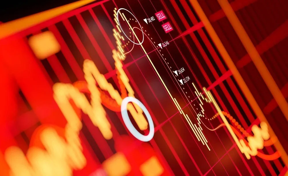 Aussie Dollar Tumbles as Risk Sentiment Sours