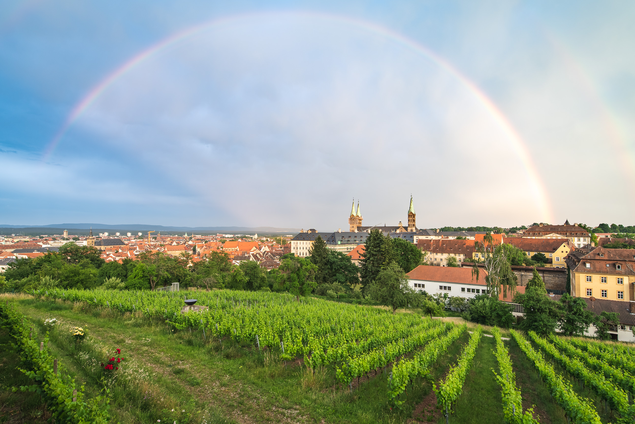 Regenbogen Über dem Welterbe Bamberg