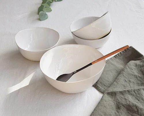 bol para ensalada en blanco