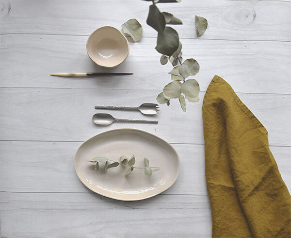 fuente mediana en blanco