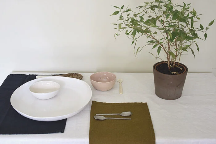 fuente redonda grande en blanco