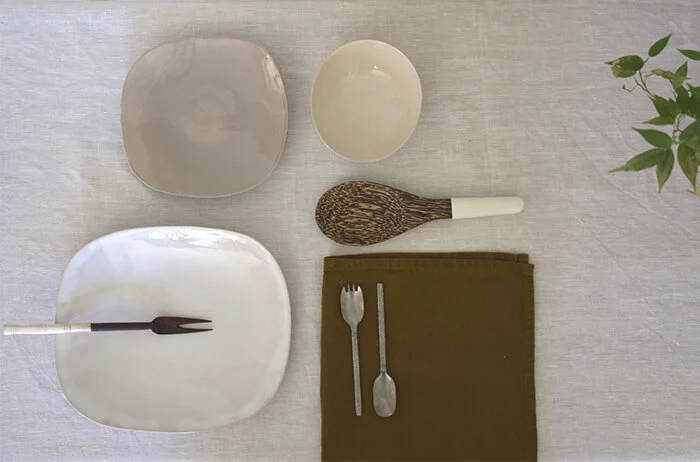 fuente asimetrica en blanco