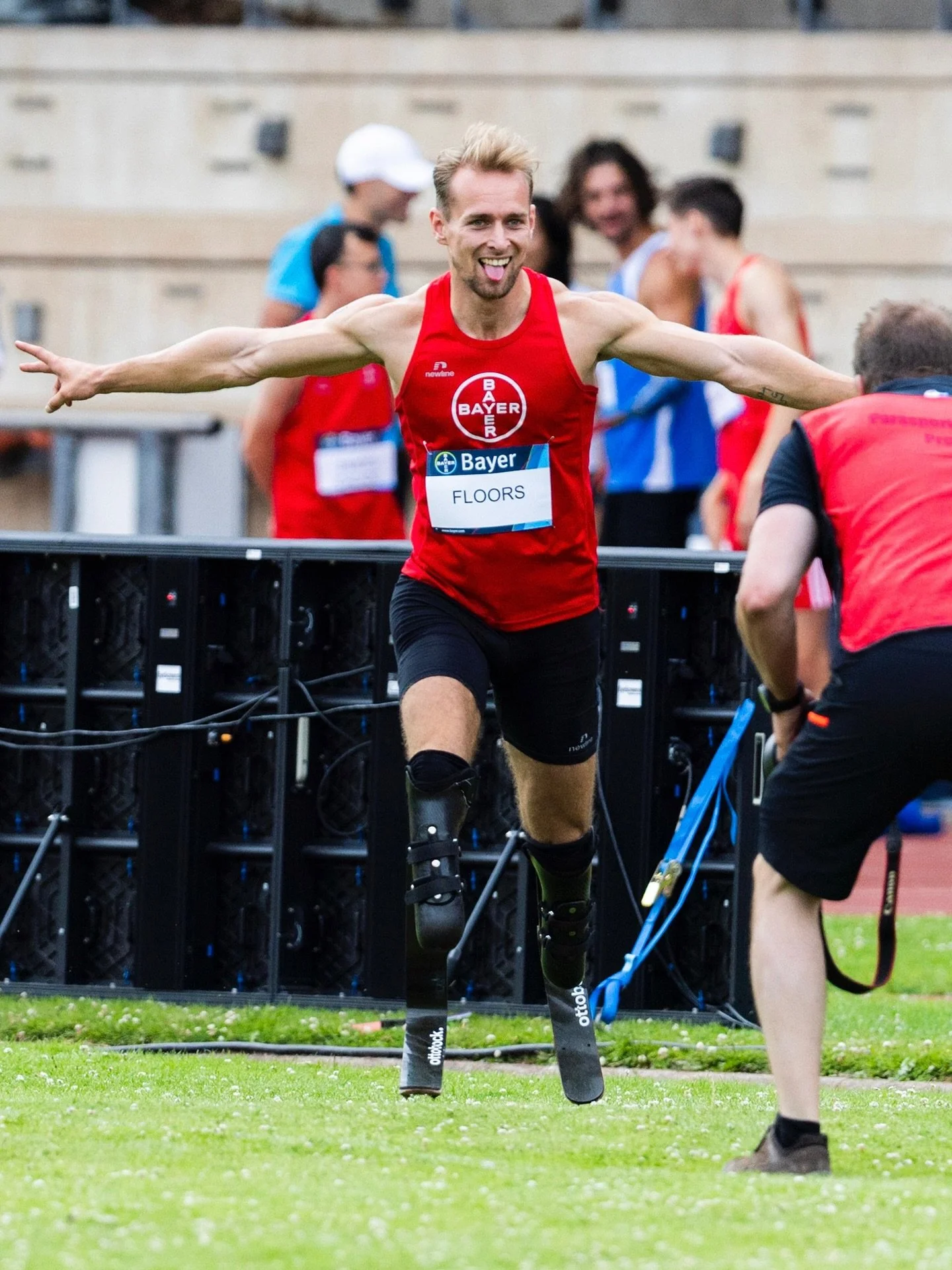 World record 🔥 20.29s

Never expected to be this fast again 😁 

📸 @mika_v_oto

#FastestManOnNoLegs #ParaAthletics #Athletics #TrackAndField @toyota_de @ToyotaEurope @ottobock @parasportbayer04