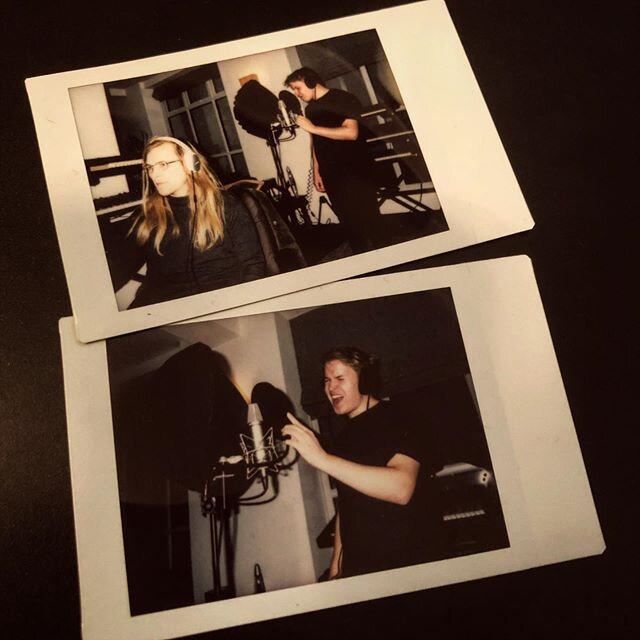 With @jackwattsmusic this week recording vocals for his new music... excited to share...
.
.
.
.
.
.
.
🎼🎤
. #recording #newmusic #jackwatts #microphone #studio #music #musicproduction #musicproducer #production #producer #instax #singersongwriter #