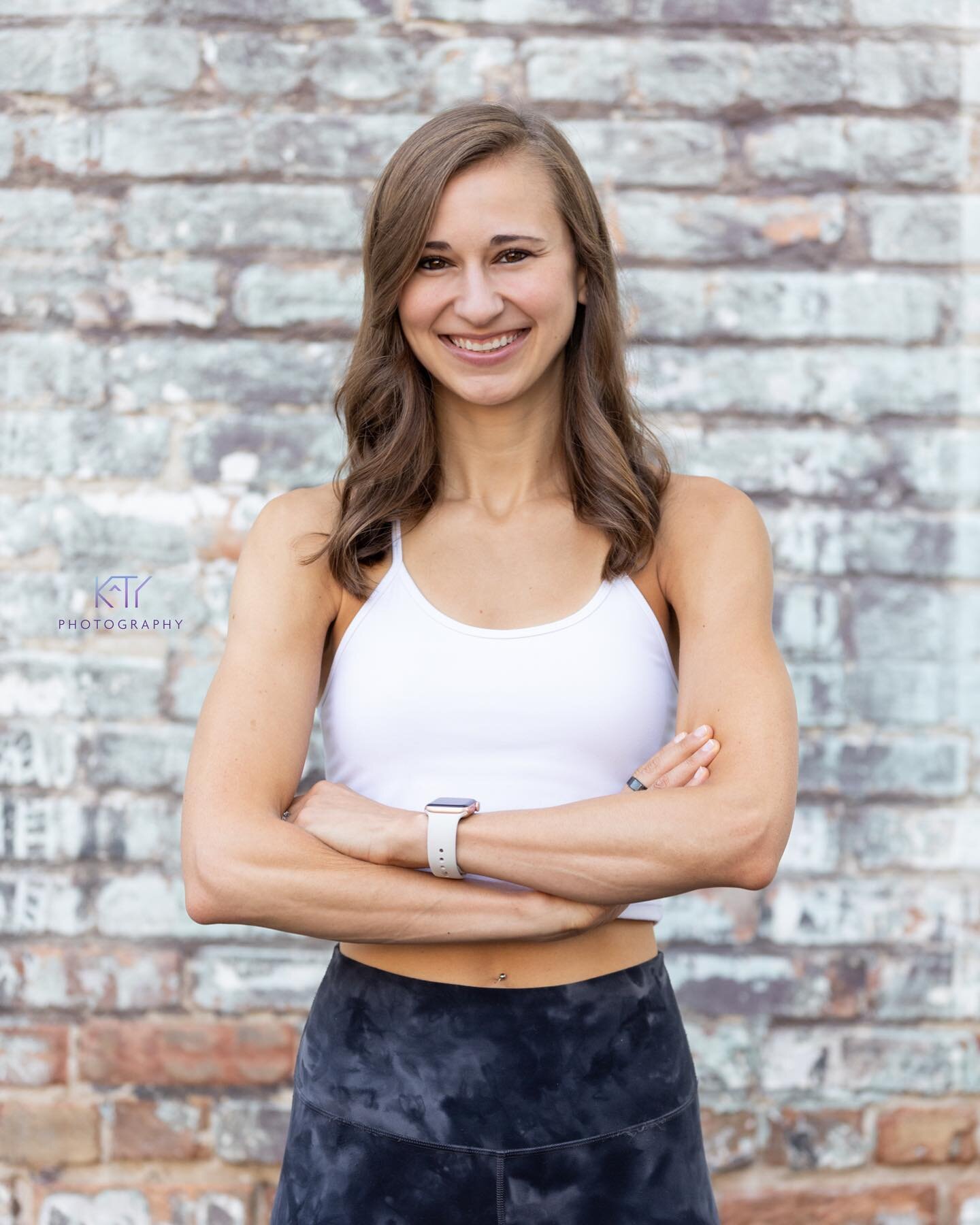 I recently worked with Christina to capture lifestyle fitness photos for her personal training business. Stay tuned for more from her shoot in downtown Wheaton. #fitnessmodel #fitnessphotography #fitnessphotographer #fitnessprofessional #personaltrai