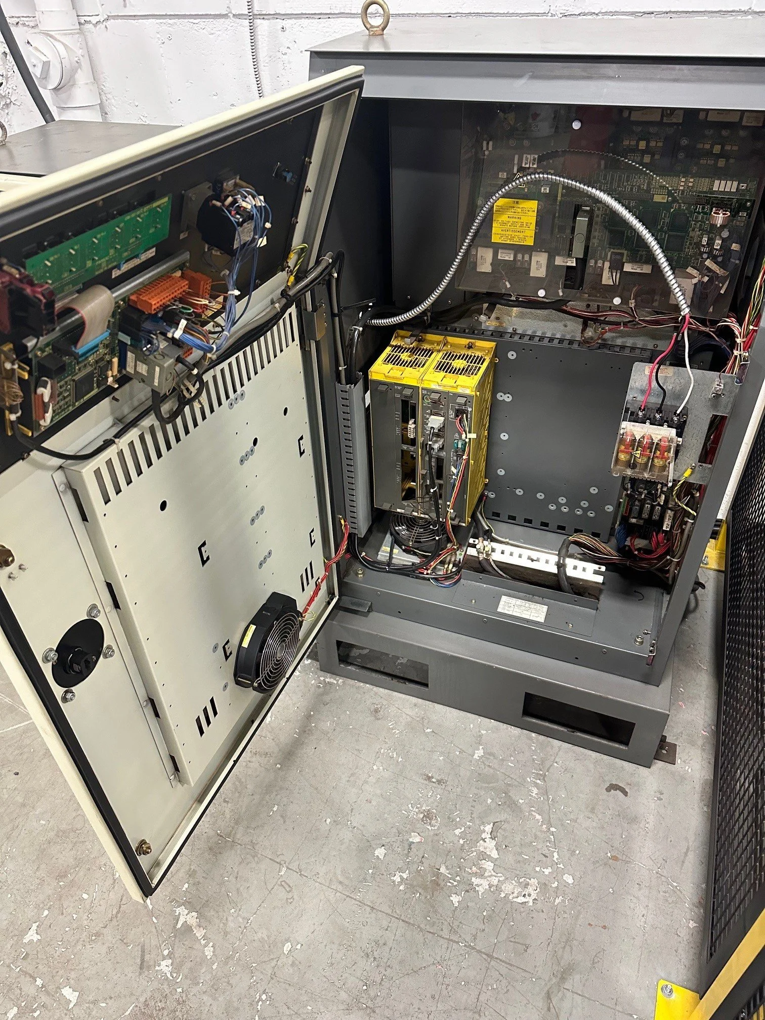 Robot 3_Controller Inside.jpg