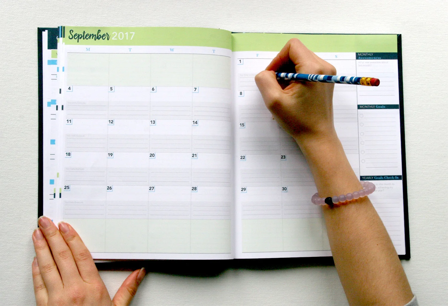Month Spread 1.jpg