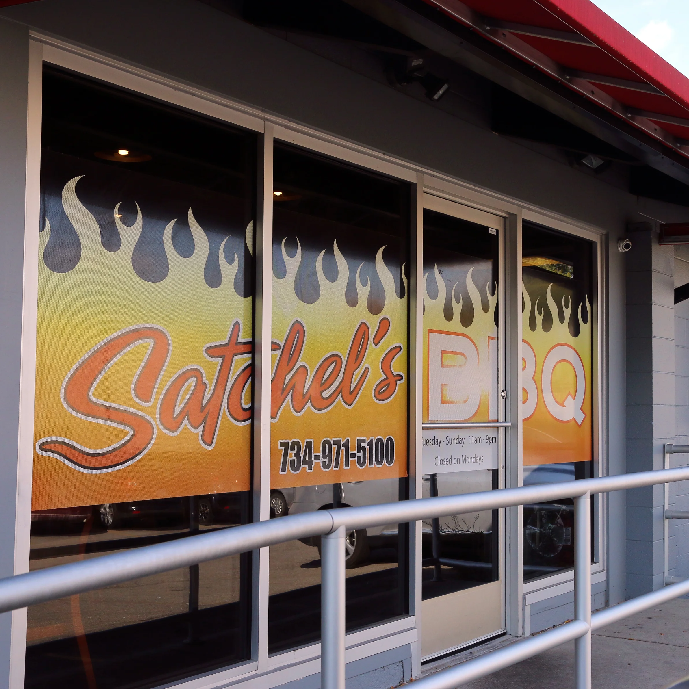 Satchel-BBQ-HiRes102316-4169.jpg