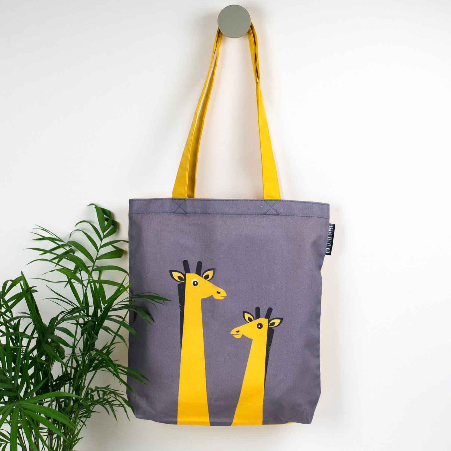 giraffe tote