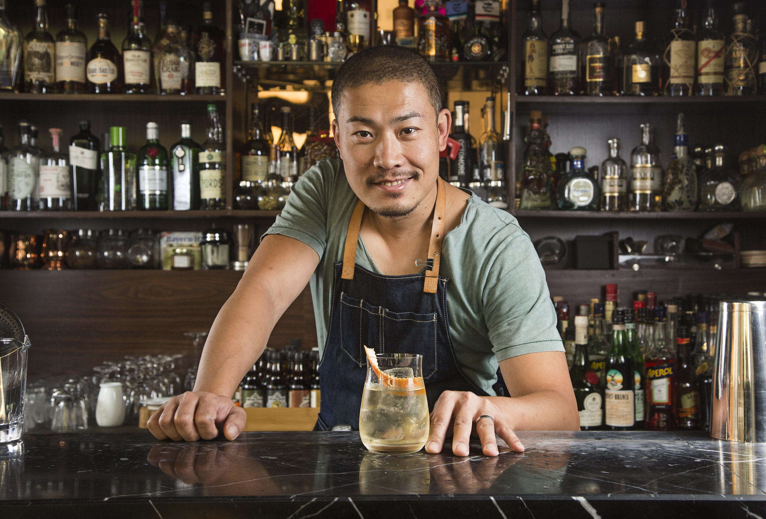 Portrait_BehindTheBar_012.jpg